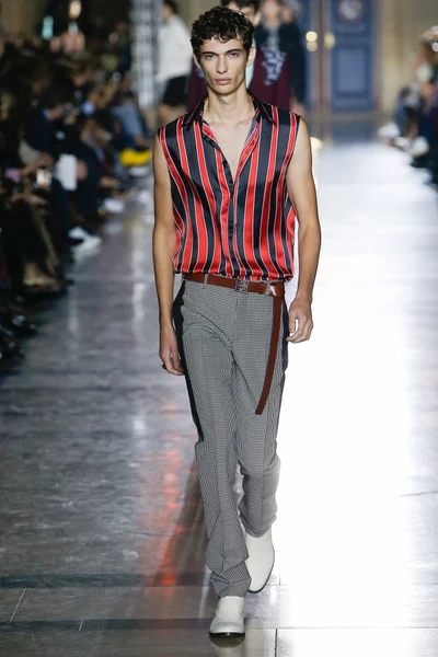 Look 20